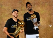 开云体育在线-关于王者对决：库里和杜兰特再度交锋的信息