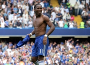 开云体育官网-哈弗茨的教科书之夜，F1引擎轰鸣中的绿茵艺术