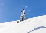 开云体育官网-粤辽争锋之夜，当伦纳德式高能输出主宰赛场