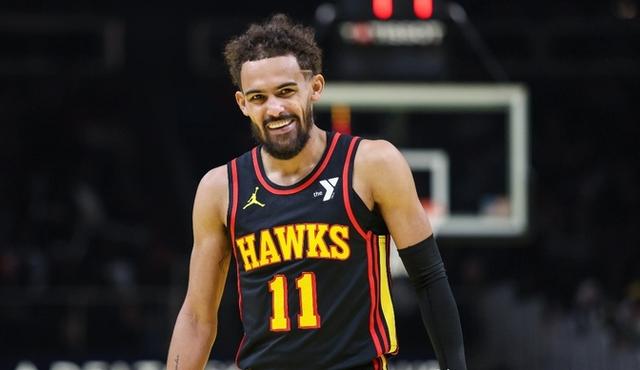 雄鹿轻取西班牙男篮，特雷杨制霸全场的简单介绍