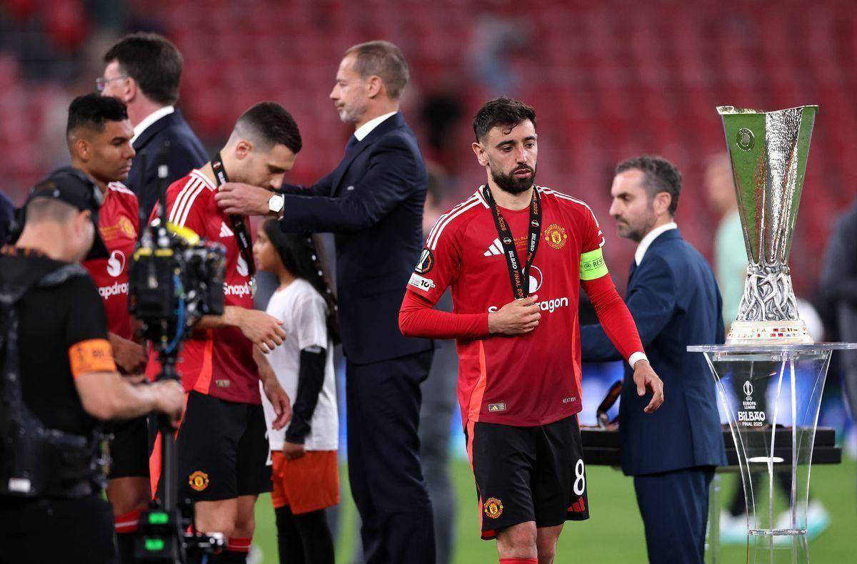 包含波兰翻盘曼联，布鲁诺统治全场的词条