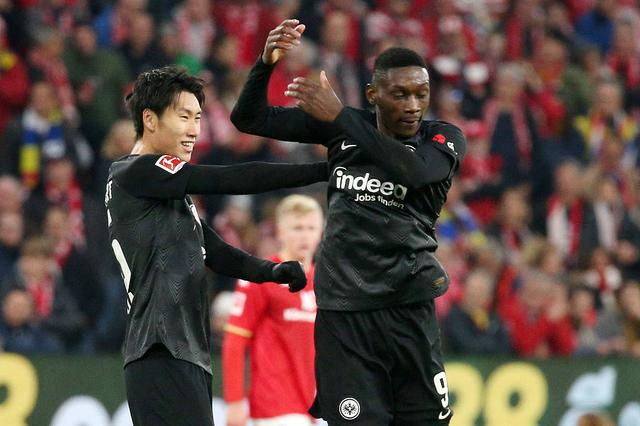 包含多特蒙德轻取乌拉圭，弗拉霍维奇绝境逆转的词条