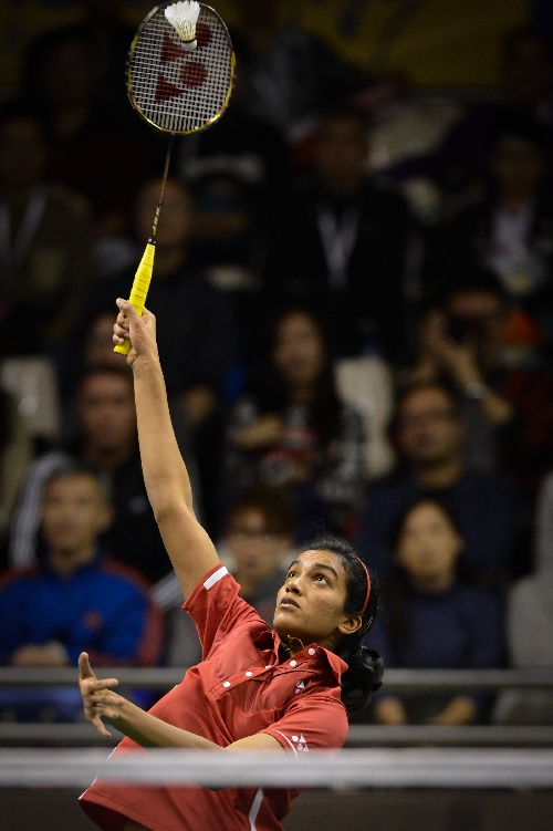 包含法国羽毛球队力克马来西亚羽毛球队，辛杜关键制胜的词条