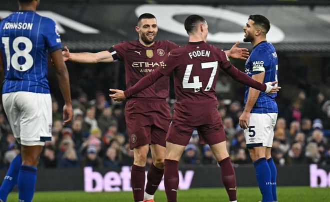 曼城逆转利物浦，科瓦契奇一己之力扛起全队