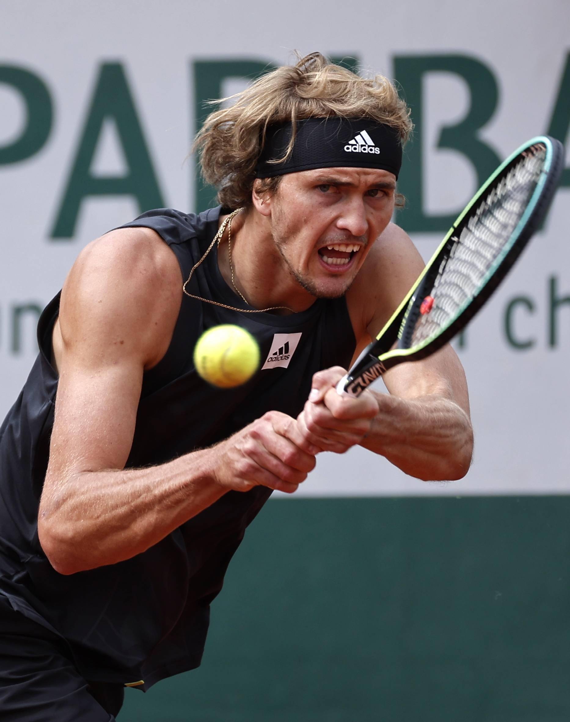 关于法国网球队血洗美国网球队，兹维列夫爆发神勇的信息