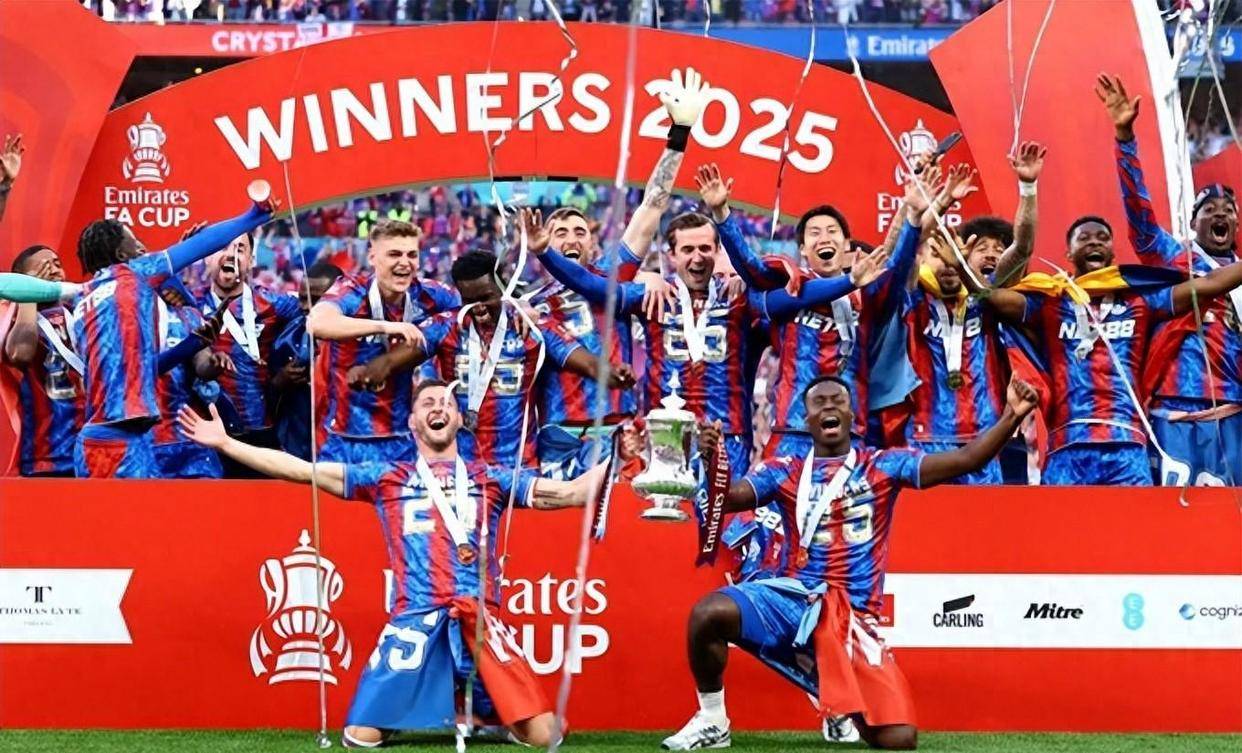 关于热刺不敌水晶宫，遭遇两连败的信息