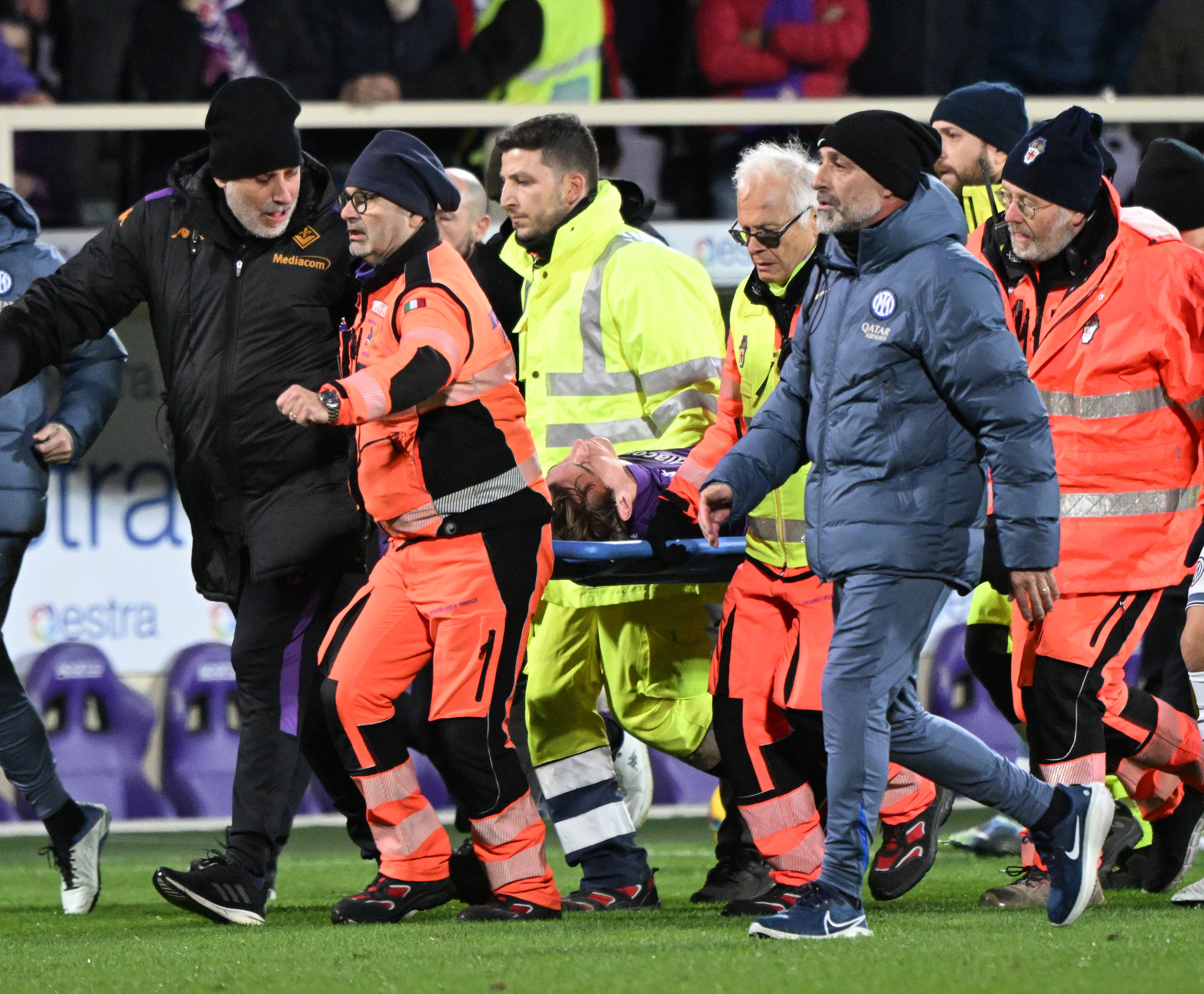 意甲比赛中发生争议判罚，裁判遭球迷批评的简单介绍