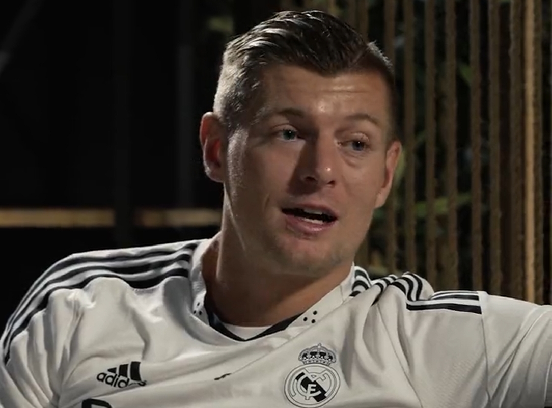 包含德国足协颁发最佳俱乐部奖项，拜仁摘得桂冠的词条