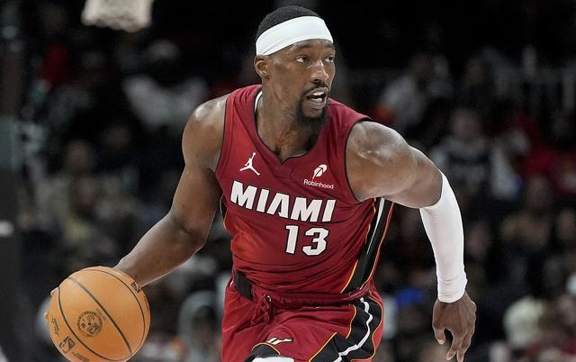 包含步行者球员赛场受伤，恢复时间未定的词条