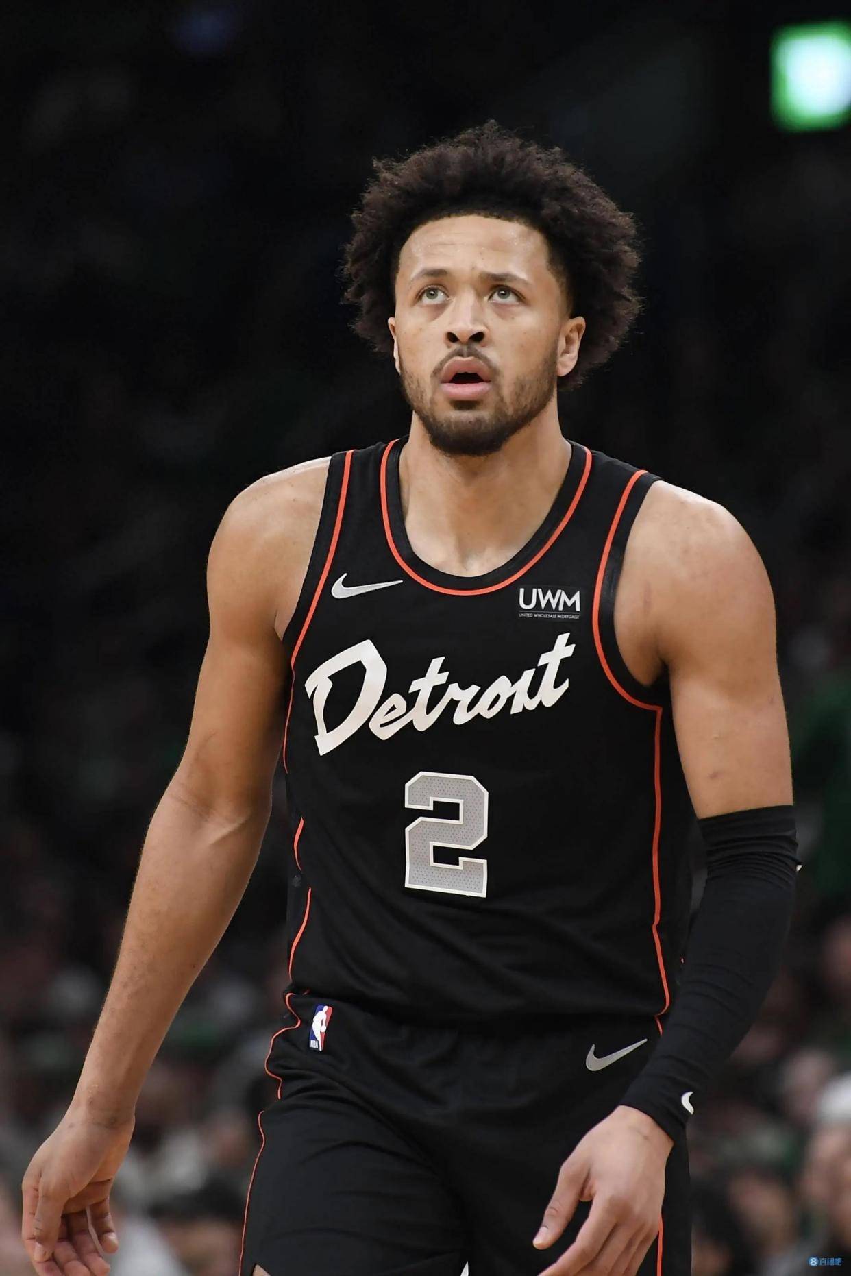 雄鹿全队强势，主场告捷领跑东部第一的简单介绍