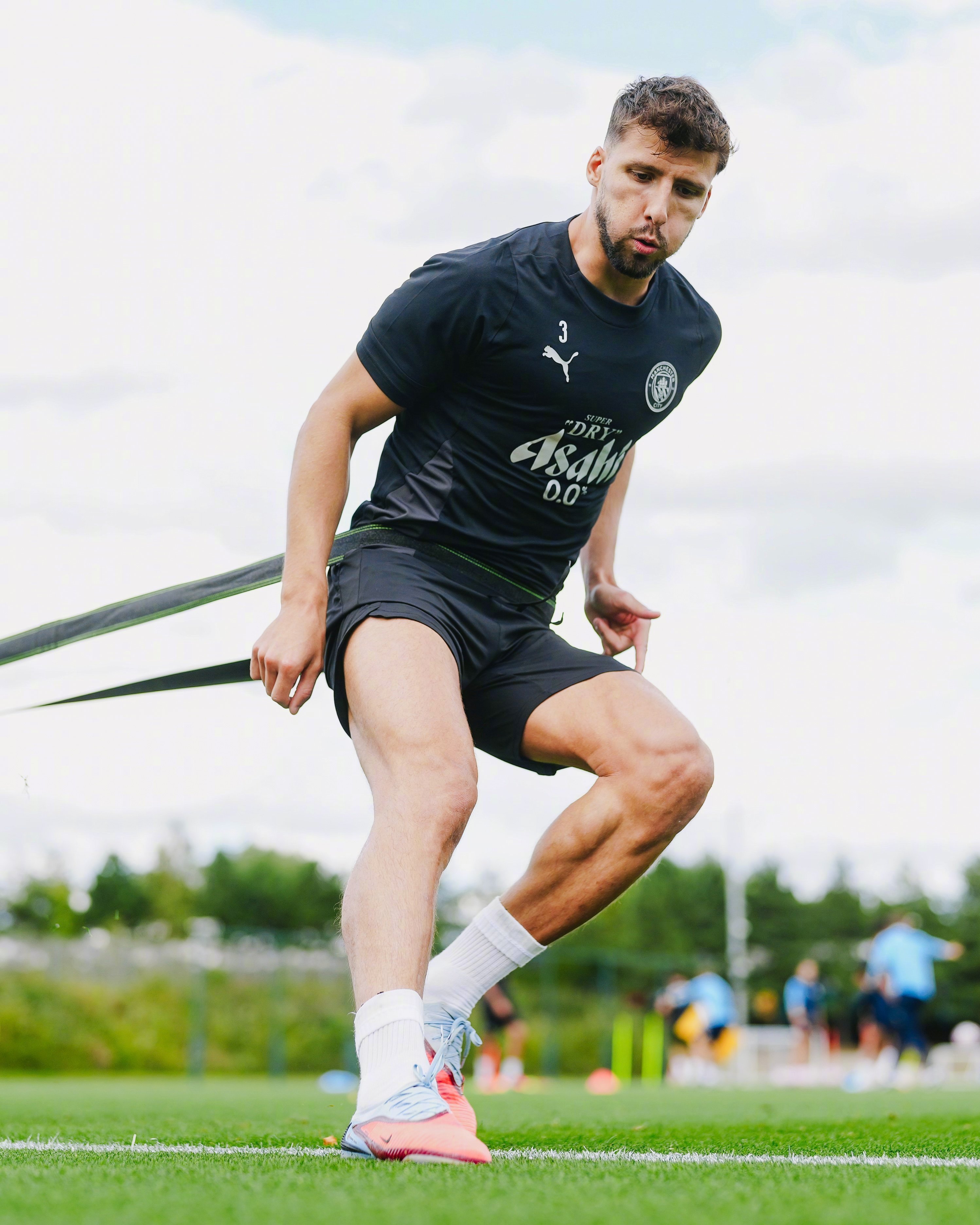 丹麦轻取曼城,罗德里高光表现的简单介绍 丹麦轻取曼城,罗德里高光表现的简单介绍