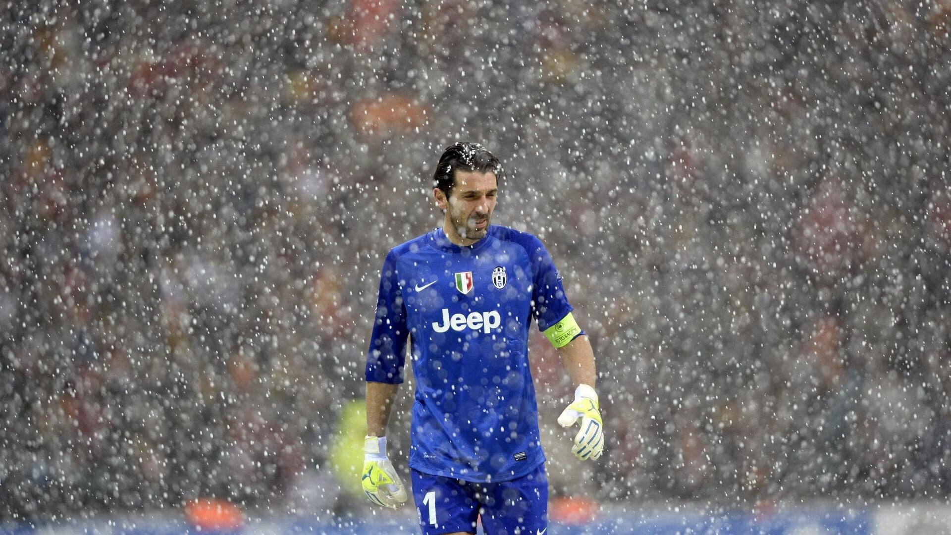 F1街道赛之夜,字母哥对手完全无解