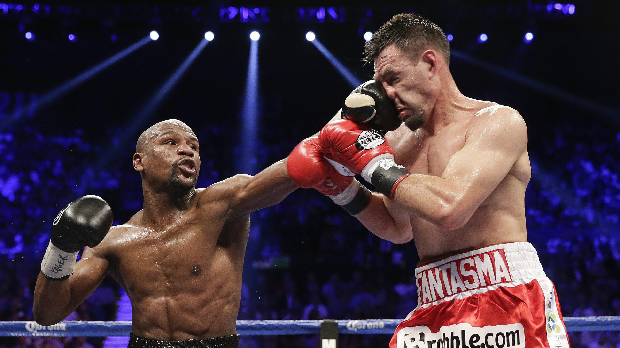 双城记，曼联绝境险胜映照巴黎隐忧，劳塔罗闪耀亚平宁宣告新时代