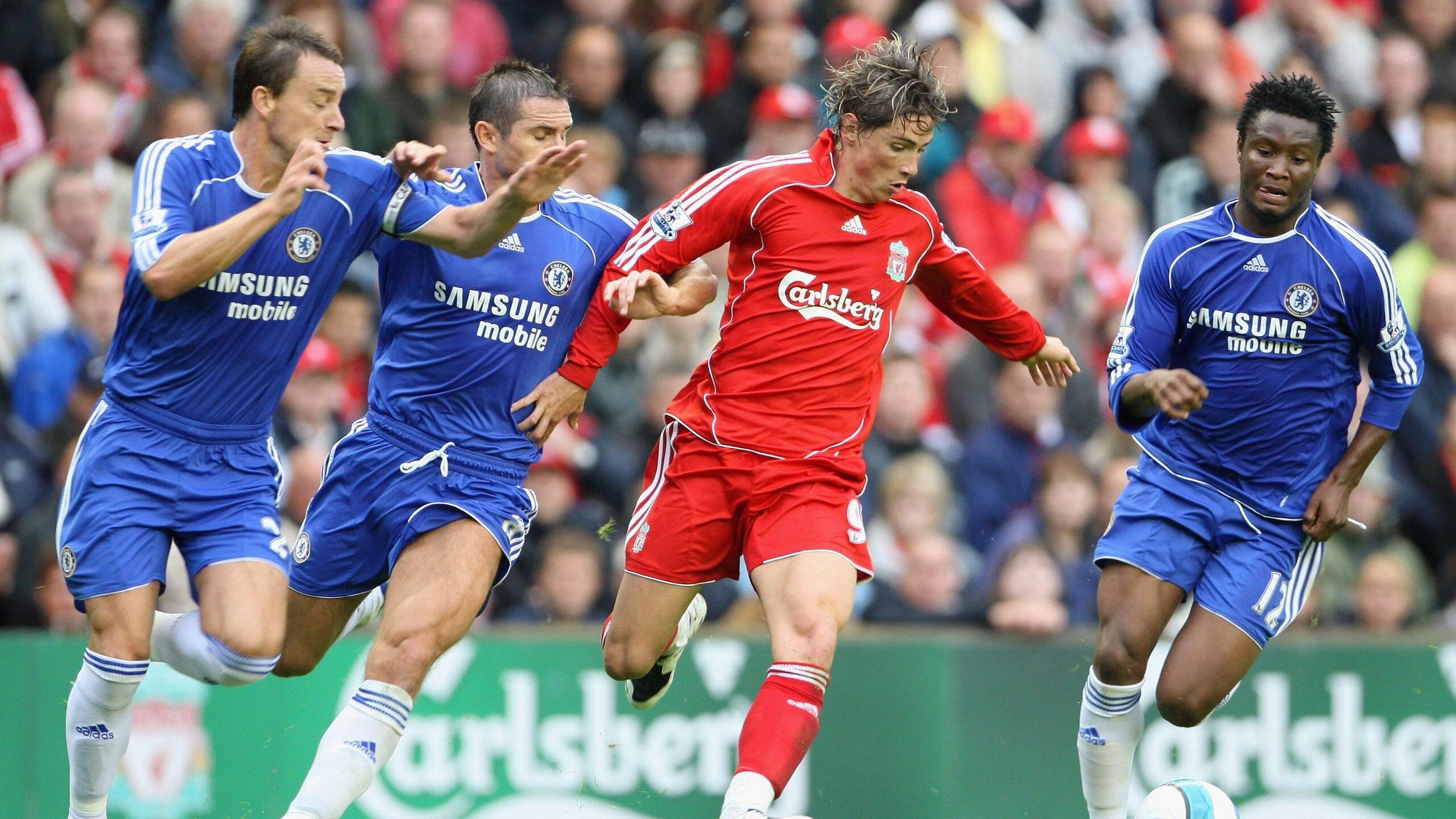 终场绝杀！维斯塔潘极限超车点燃赛场，红牛力压威廉姆斯演绎F1经典瞬间